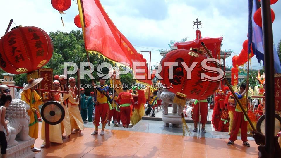 lễ nghinh ông tại đền thờ